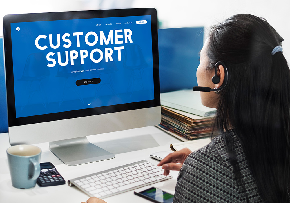Menghubungi customer service Home Credit untuk mengajukan pencairan limit